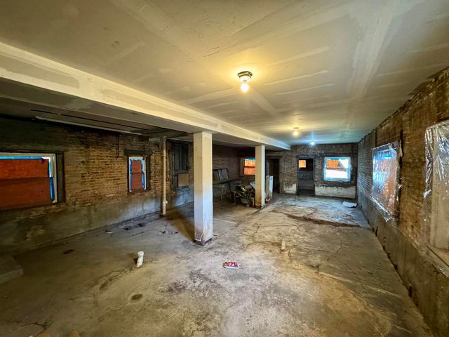 11022 S Vernon Avenue, Chicago, IL 60628
