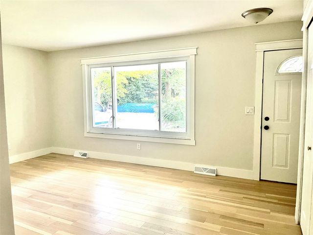 8343 Atlas Drive, Brighton, MI 48116