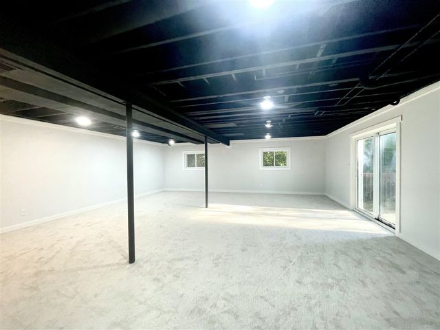 8343 Atlas Drive, Brighton, MI 48116