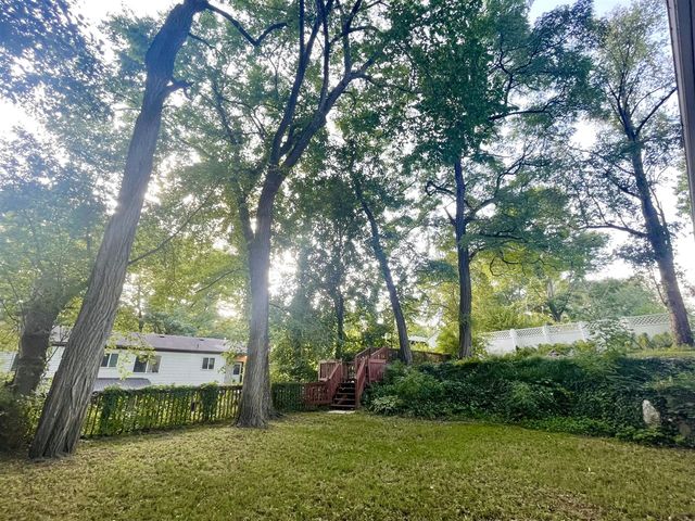 8343 Atlas Drive, Brighton, MI 48116