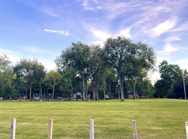 8343 Atlas Drive, Brighton, MI 48116