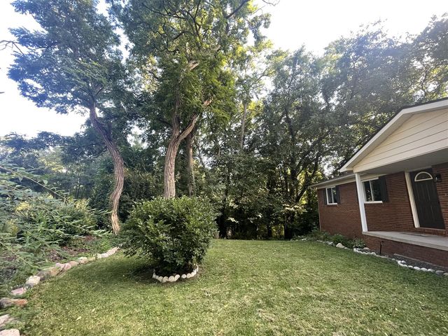 8343 Atlas Drive, Brighton, MI 48116