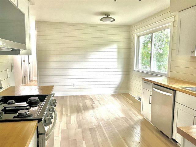 8343 Atlas Drive, Brighton, MI 48116