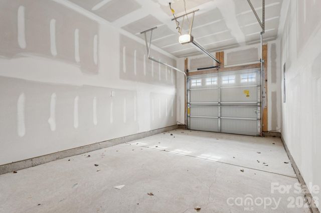 4628 Lakeview Road 5, Charlotte, NC 28216