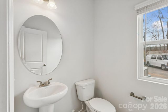 4628 Lakeview Road 5, Charlotte, NC 28216