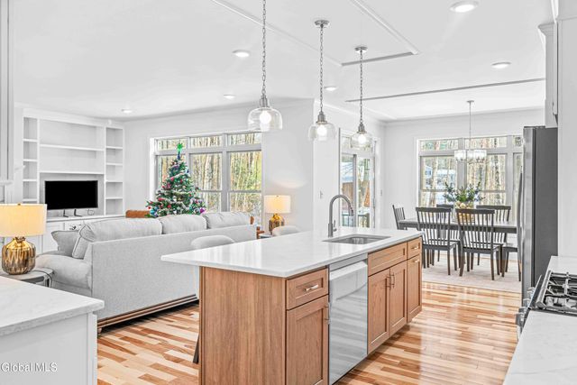 478 Selfridge Road, Moreau, NY 12831