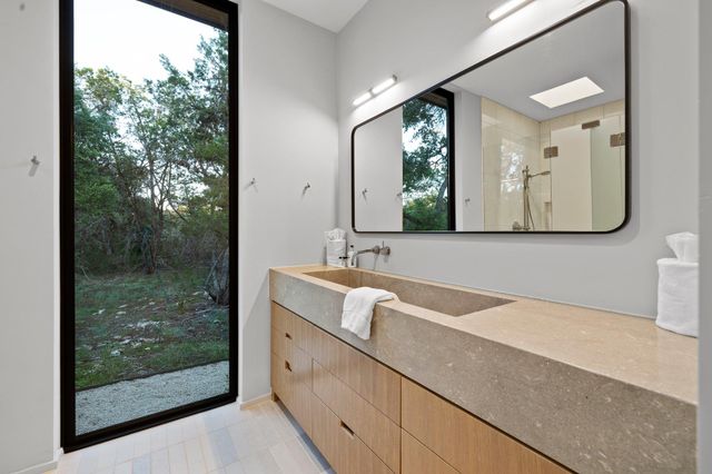 300 Misti Lane LN, Driftwood, TX 78619