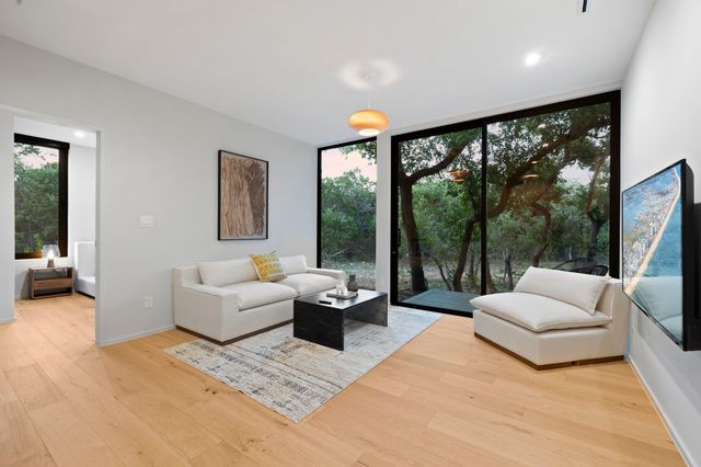 300 Misti Lane LN, Driftwood, TX 78619