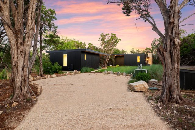 300 Misti Lane LN, Driftwood, TX 78619