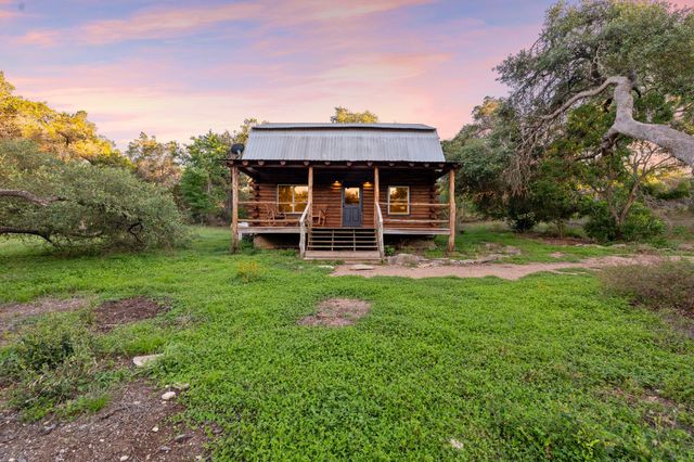 300 Misti Lane LN, Driftwood, TX 78619