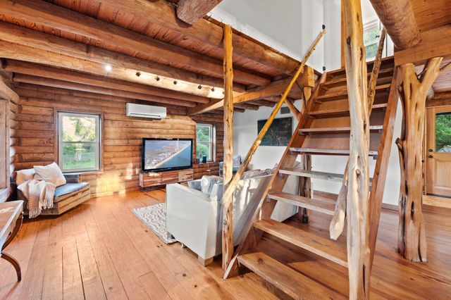 300 Misti Lane LN, Driftwood, TX 78619