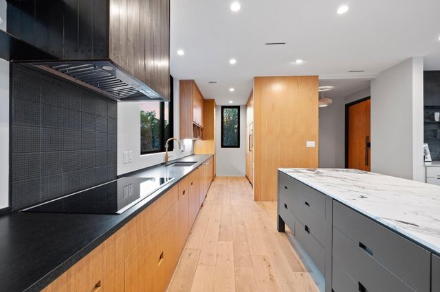 300 Misti Lane LN, Driftwood, TX 78619