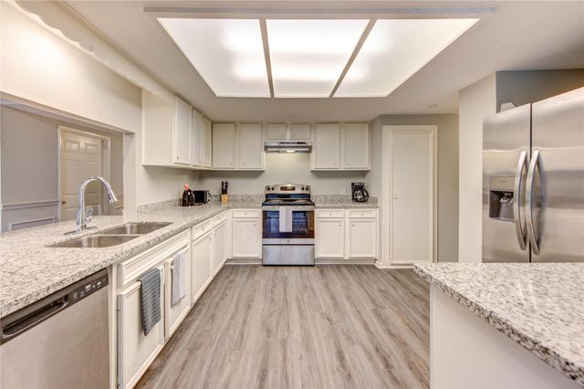 4106 California Street, Dickinson, TX 77539