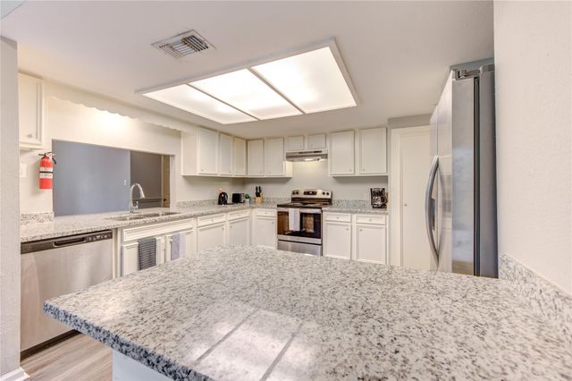 4106 California Street, Dickinson, TX 77539
