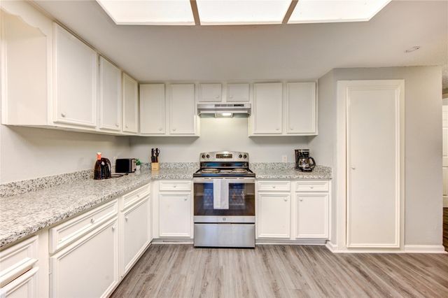 4106 California Street, Dickinson, TX 77539