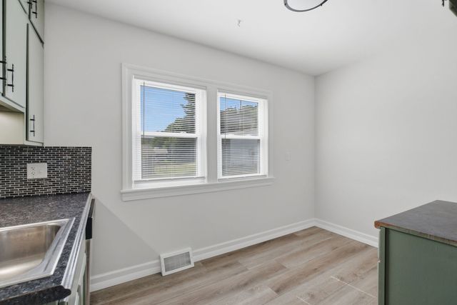 424 20th Street, Bettendorf, IA 52722
