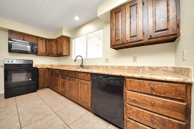 13507 White Cliff Drive, Houston, TX 77065