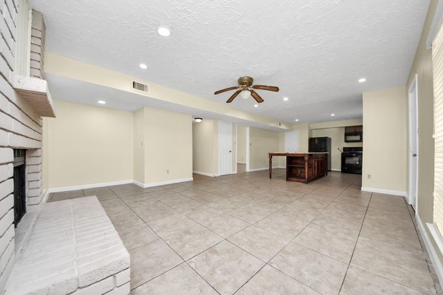 13507 White Cliff Drive, Houston, TX 77065