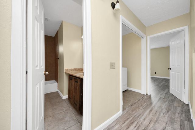 13507 White Cliff Drive, Houston, TX 77065