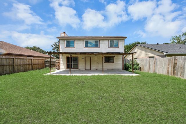 13507 White Cliff Drive, Houston, TX 77065