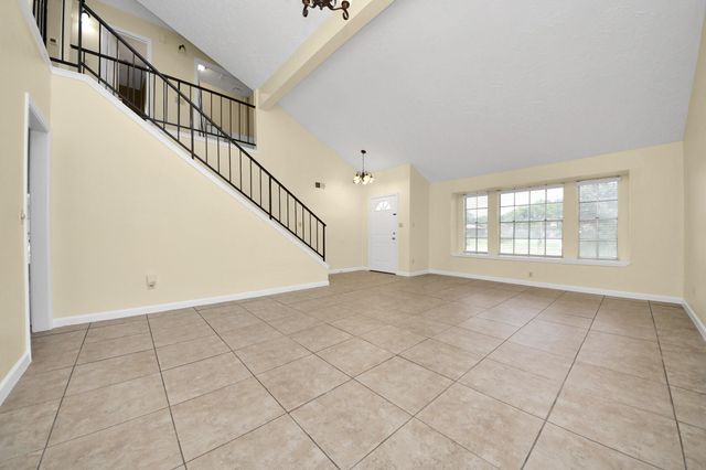 13507 White Cliff Drive, Houston, TX 77065