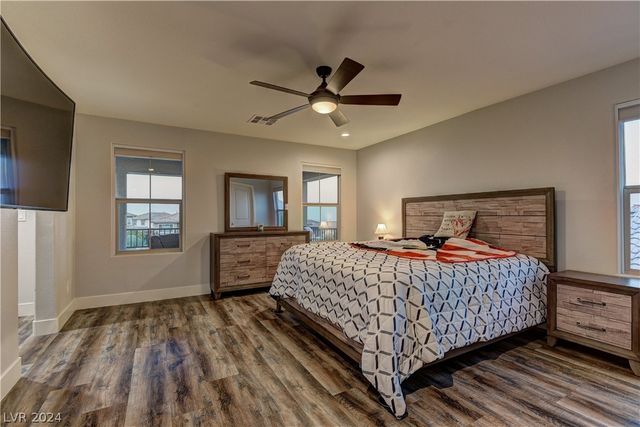 426 Port Reggio Street, Las Vegas, NV 89138
