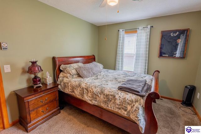 212 Greensburg Road, Hodgenville, KY 42748