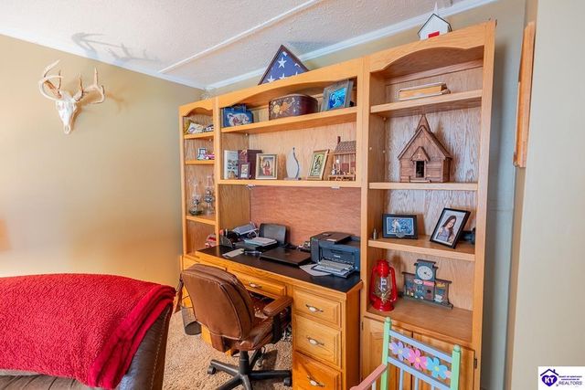212 Greensburg Road, Hodgenville, KY 42748