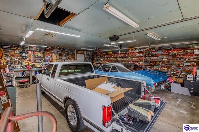 212 Greensburg Road, Hodgenville, KY 42748