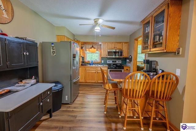 212 Greensburg Road, Hodgenville, KY 42748