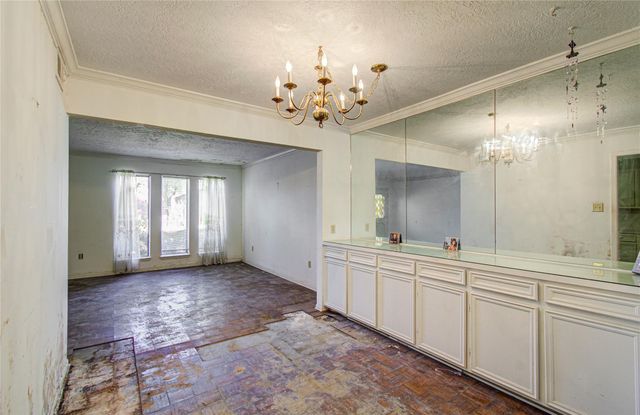 1311 Town Circle 4, Baytown, TX 77520