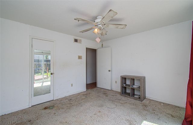 1311 Town Circle 4, Baytown, TX 77520