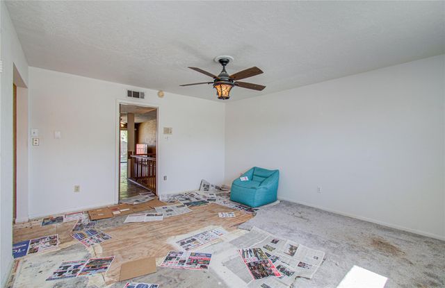 1311 Town Circle 4, Baytown, TX 77520