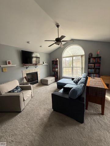 16547 Covington Drive, Clinton Township, MI 48038