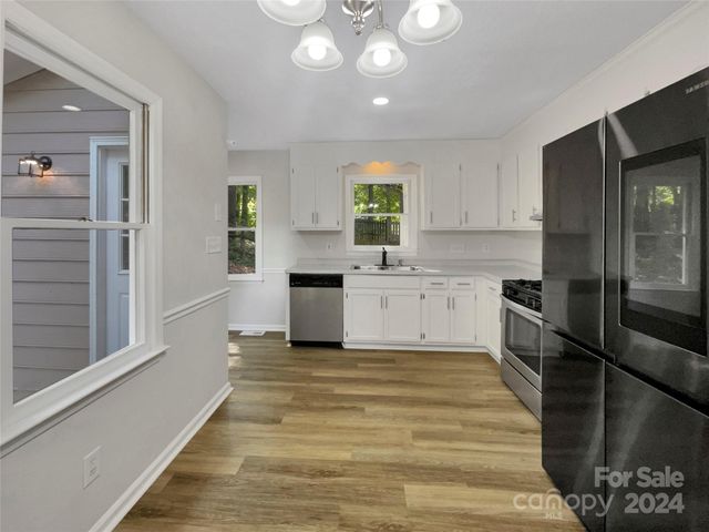 2008 Sarn Court, Gastonia, NC 28054
