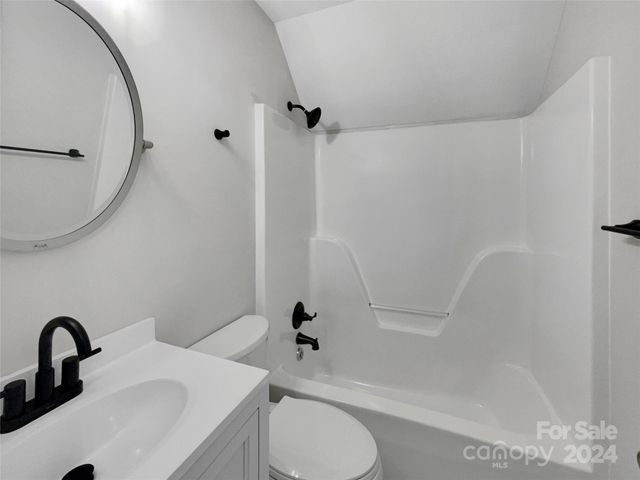 2008 Sarn Court, Gastonia, NC 28054