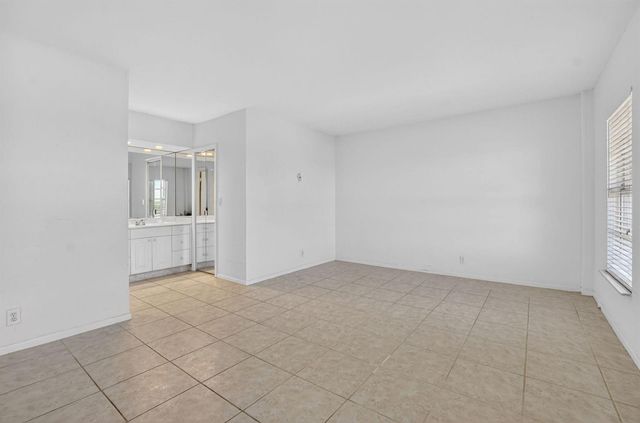 250 NE 20th Street 5220, Boca Raton, FL 33431