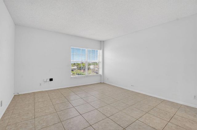 250 NE 20th Street 5220, Boca Raton, FL 33431