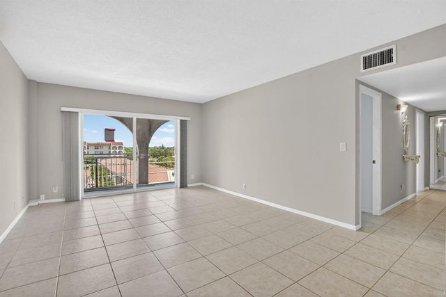 250 NE 20th Street 5220, Boca Raton, FL 33431