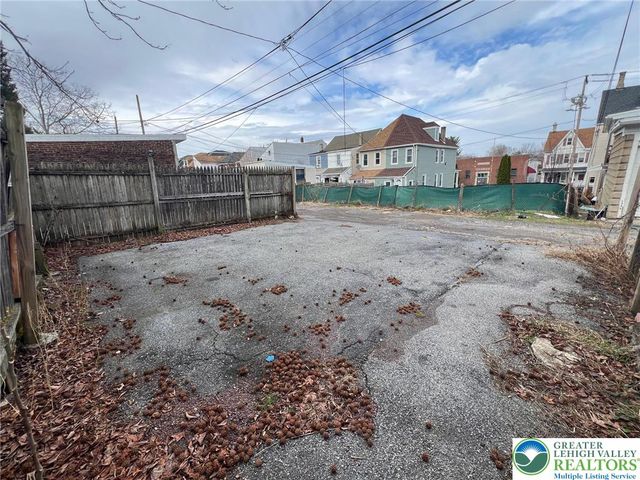 1307 Washington Street, Easton, PA 18042