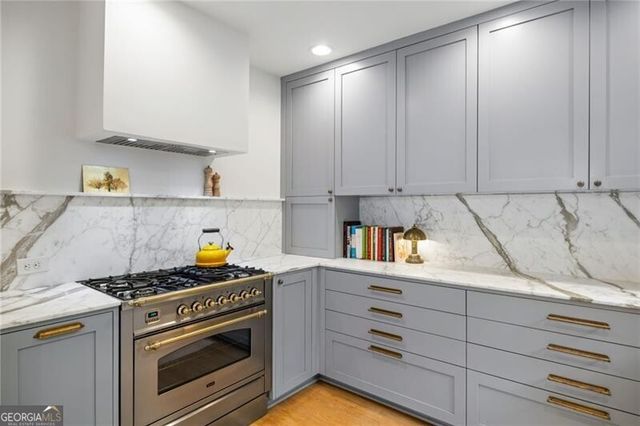 2060 Cottage Lane NW, Atlanta, GA 30318