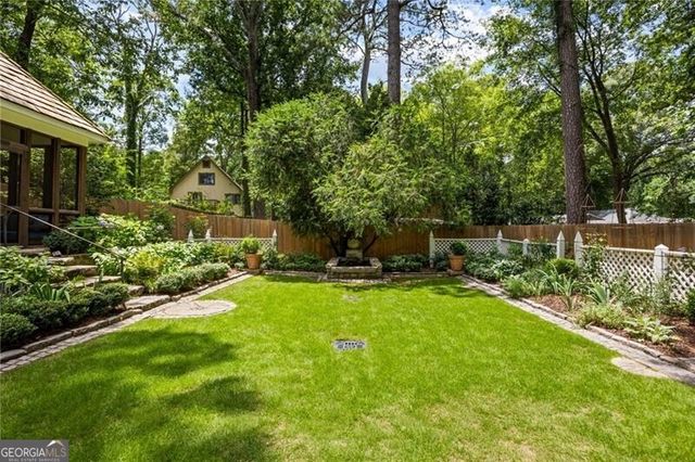 2060 Cottage Lane NW, Atlanta, GA 30318