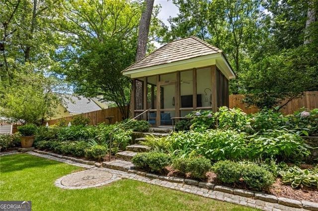 2060 Cottage Lane NW, Atlanta, GA 30318