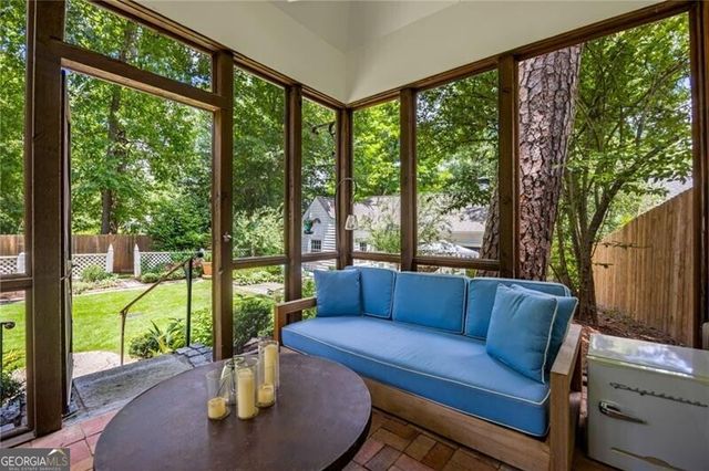 2060 Cottage Lane NW, Atlanta, GA 30318