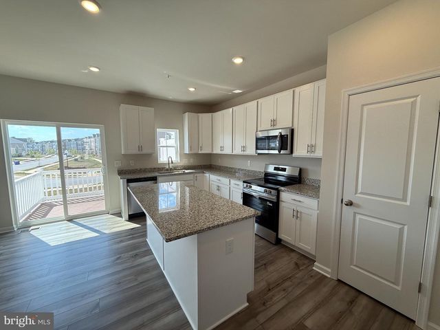 5567 MARKSBURG PL, White Plains, MD 20695