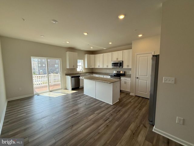 5567 MARKSBURG PL, White Plains, MD 20695