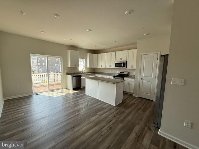 5567 MARKSBURG PL, White Plains, MD 20695