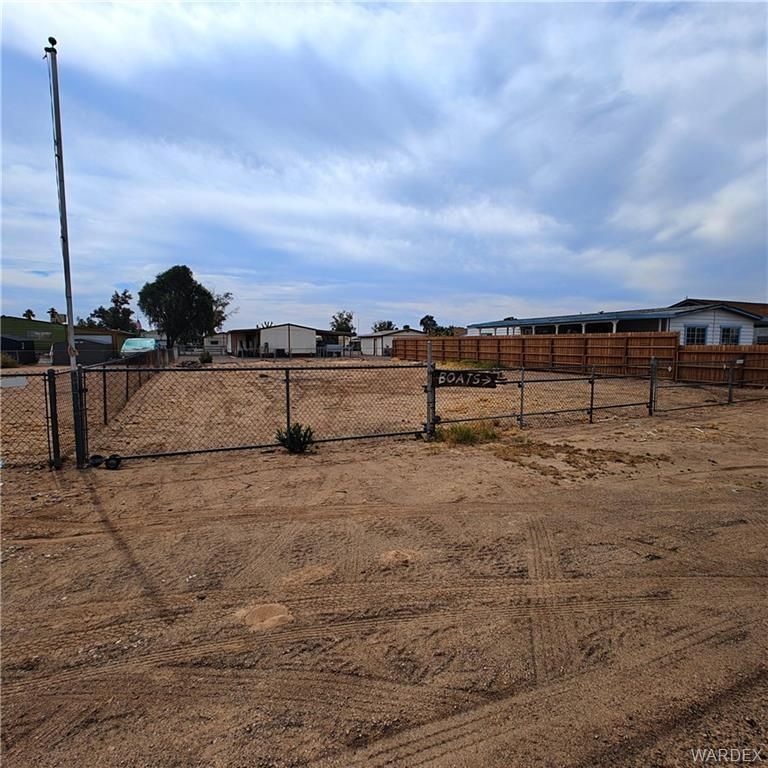 1050 E Acacia Drive, Mohave Valley, AZ 86440