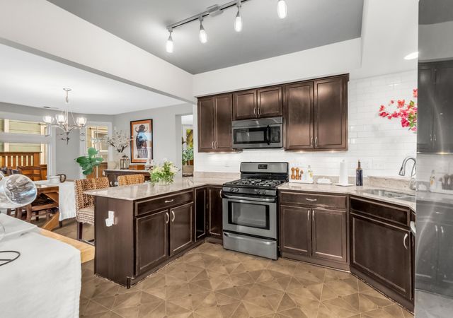 336 Maple Street, Saint Paul, MN 55106