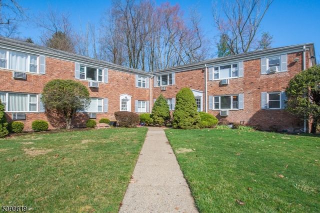 43 Conforti Ave 83, West Orange Twp., NJ 07052